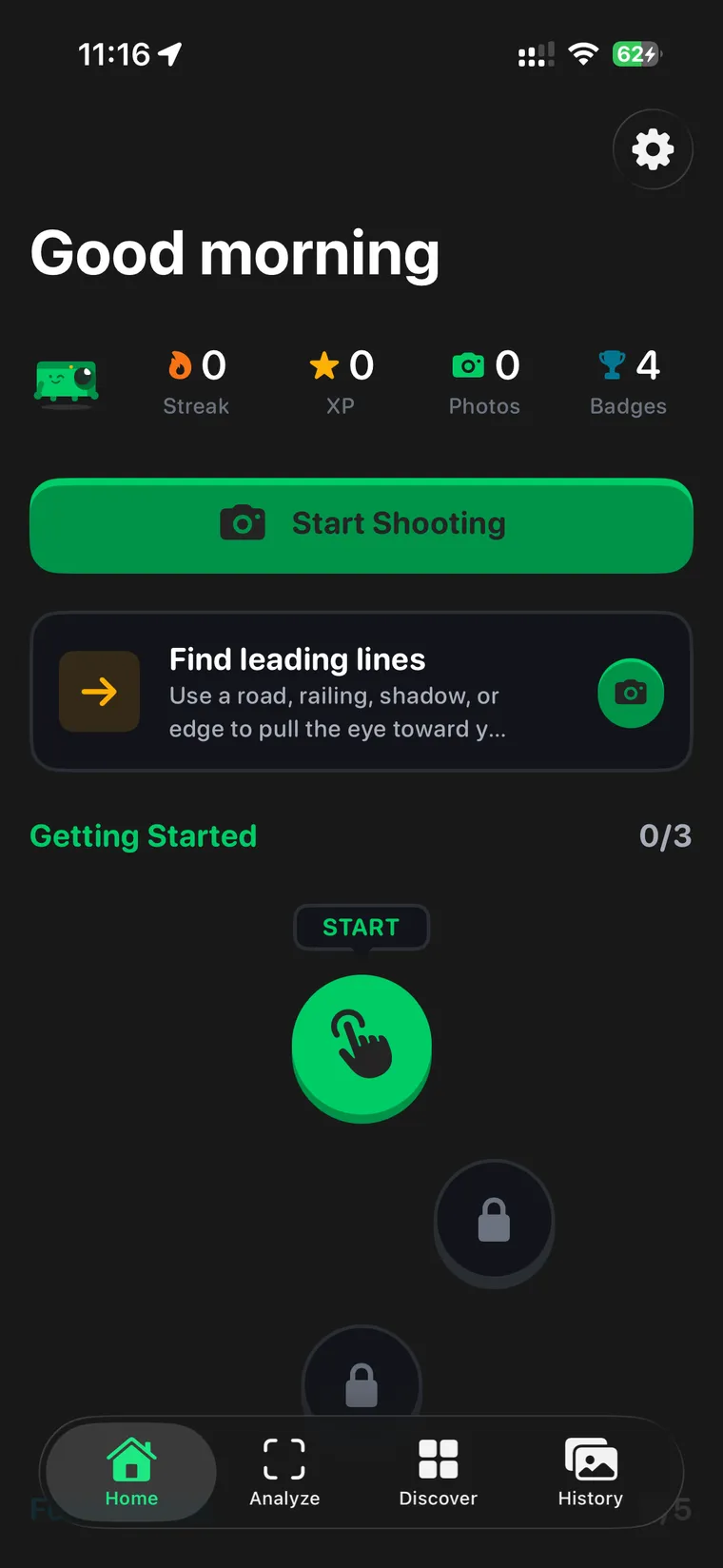 FotoCraft home screen with lesson path and camera button